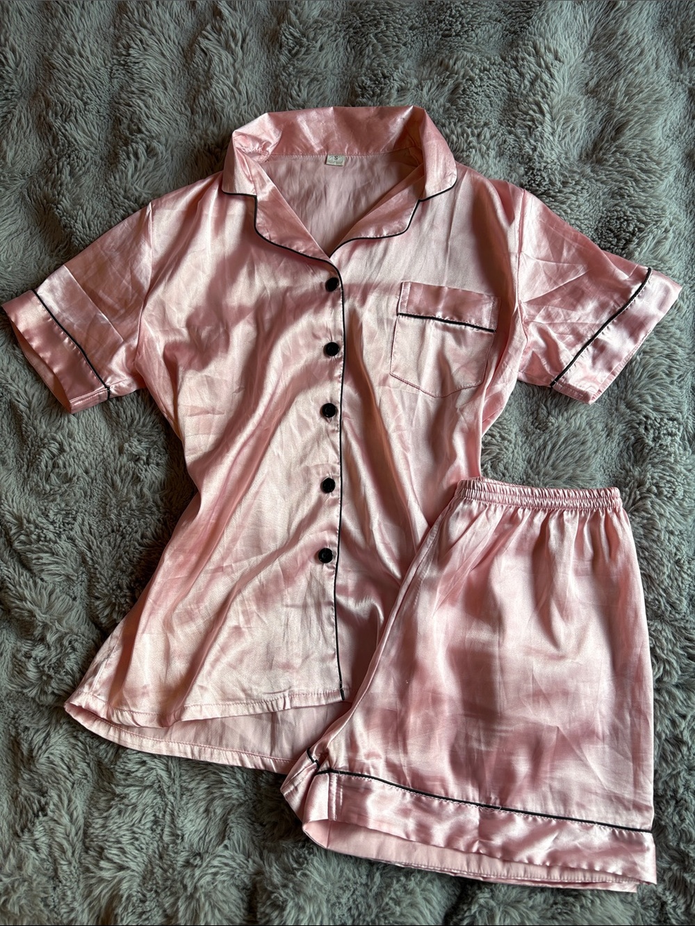 Amazon Essentials Pink Satin Short Pajama Set with Black Piping